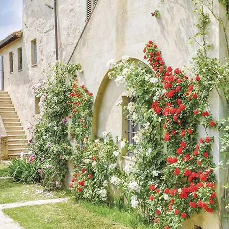 Sanlucchese 4 Holiday home Poggibonsi